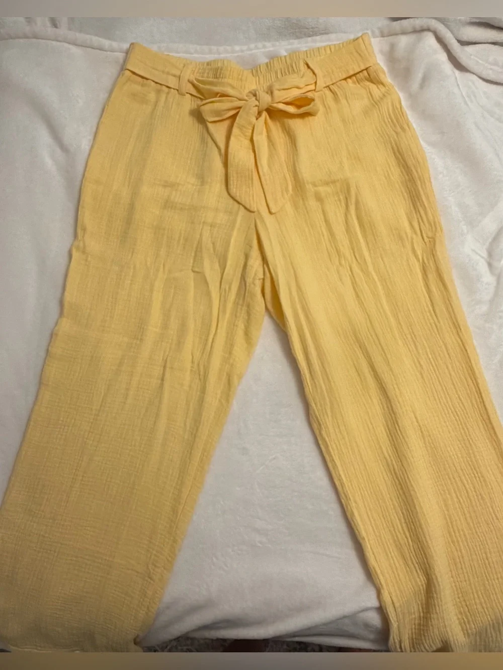Tie-Waist Wide Leg Pants in Soft Yellow